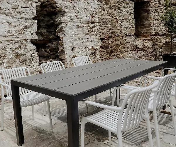 Forget Me Not Apartment